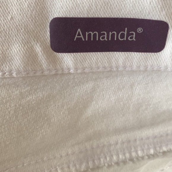 Gloria Vanderbilt White Amanda Jeans - Picture 6 of 7